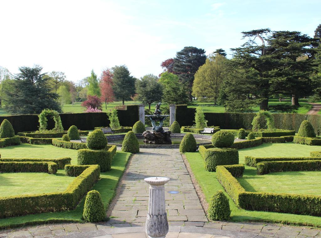 Luton Hoo Hotel, Golf And Spa Dış mekan fotoğraf The Italian Gardens