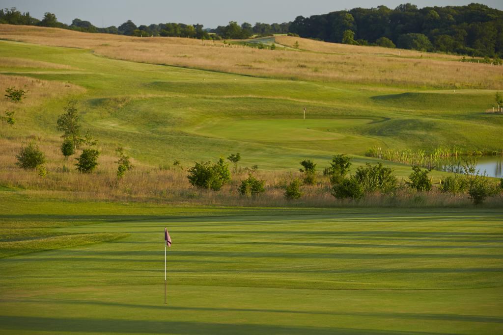 Luton Hoo Hotel, Golf And Spa Dış mekan fotoğraf Golf course in the United States