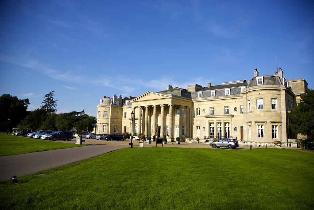 Luton Hoo Hotel, Golf And Spa Dış mekan fotoğraf The main entrance of the hotel