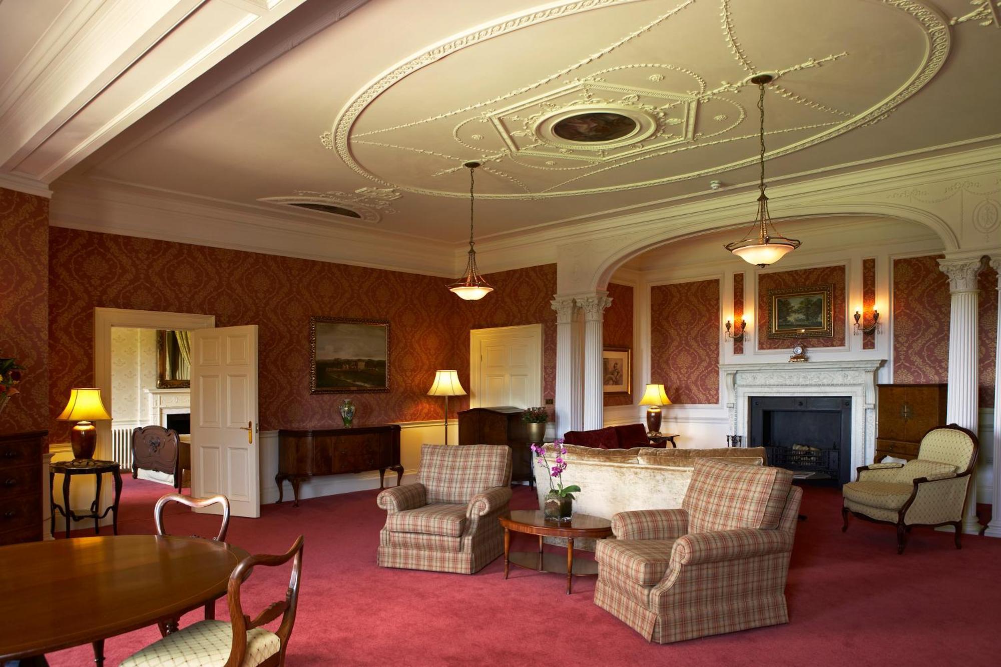 Luton Hoo Hotel, Golf And Spa Dış mekan fotoğraf The living room